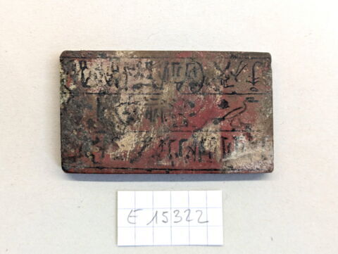 plaquette de dépôt de fondation