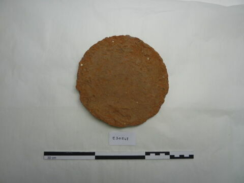 plat  ; support de vase