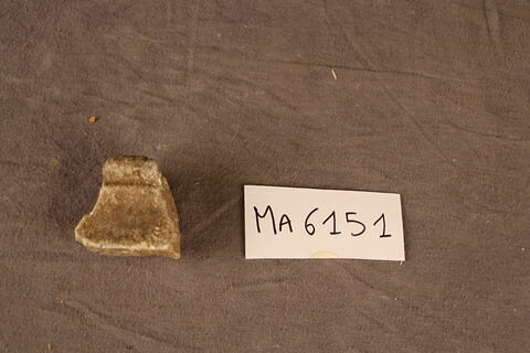 fragment indéterminé, image 2/2