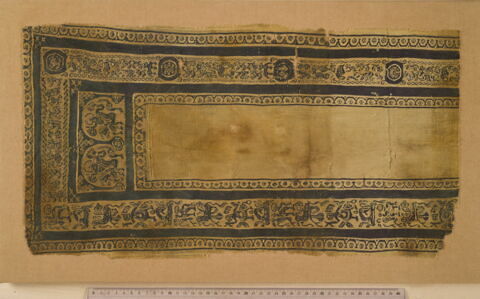 tunique ; plastron de tunique ; clavus ; fragment