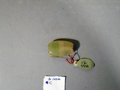 cachet ; perle
