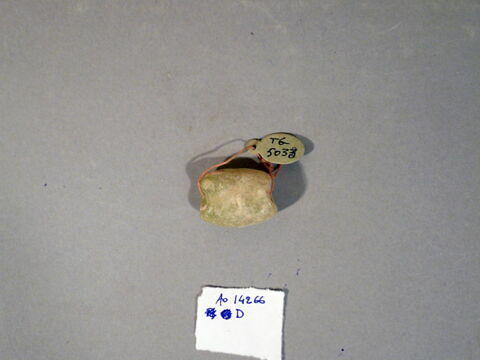 cachet ; perle
