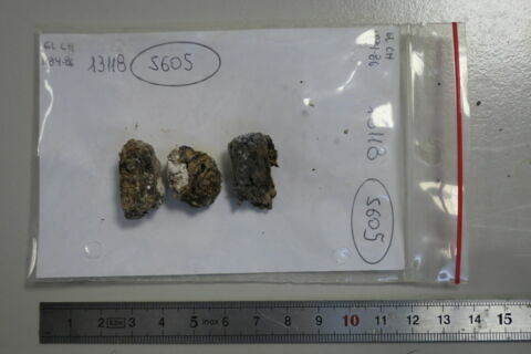 objet indéterminé, fragment