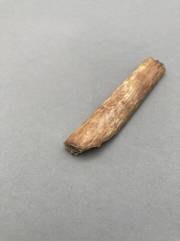 manche de couteau fragment