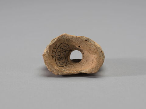 figurine, fragment, image 2/3