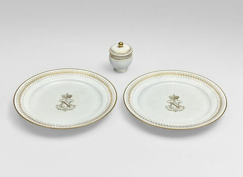Assiette au chiffre de LN couronné de Napoléon III, du service de table du ministère d’Etat, image 8/8