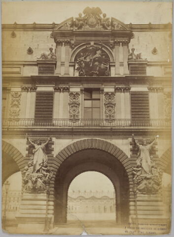 [Guichets Lesdiguières]