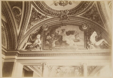 [Plafond des appartements d'été d'Anne d'Autriche (détail) : salle de la Paix]