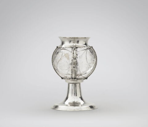 Coupe en cristal de roche, monture en argent, image 4/12