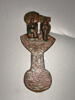 égide et contrepoids de collier rabattu, image 1/2