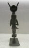 figurine d'Isis allaitant, image 2/5