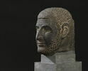 statue, image 2/12