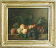 Pêches, raisins et ananas sur une table de pierre, image 2/3