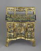 Bureau à gradin décoré de scènes des Métamorphoses d'Ovide, image 1/13
