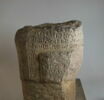 statue, image 2/2