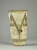 vase ; fragment, image 2/2